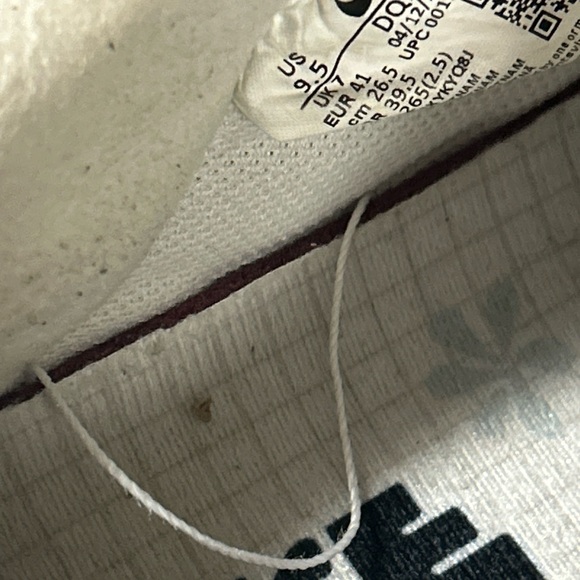 Nike Air Force 1 Size 9.5 Women - Picture 9 of 11